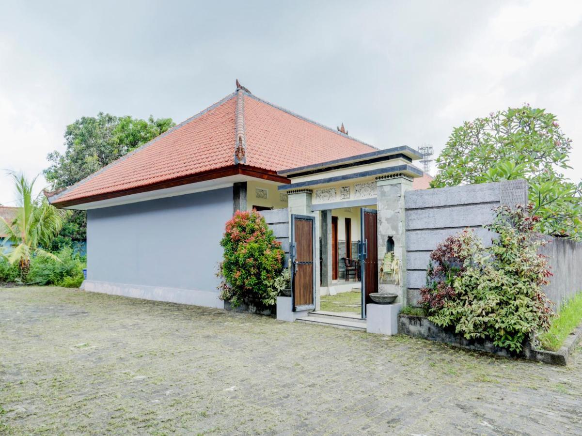 Oyo 90711 Blembong Homestay Jimbaran Buitenkant foto