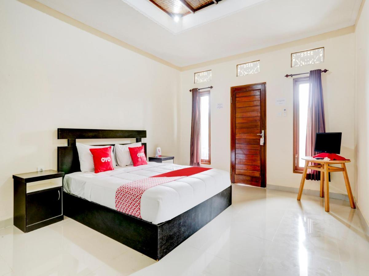 Oyo 90711 Blembong Homestay Jimbaran Buitenkant foto